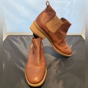 Sperry’s Ankle Boots Brown Woman’s Size 9.5